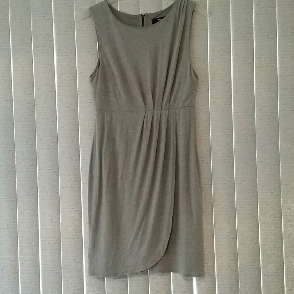 MOSSIMO GRAY PLEATED DRESS